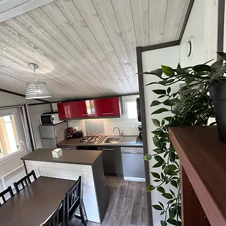Camping Le Miroir Les Hopitaux-Neufs Exterior foto