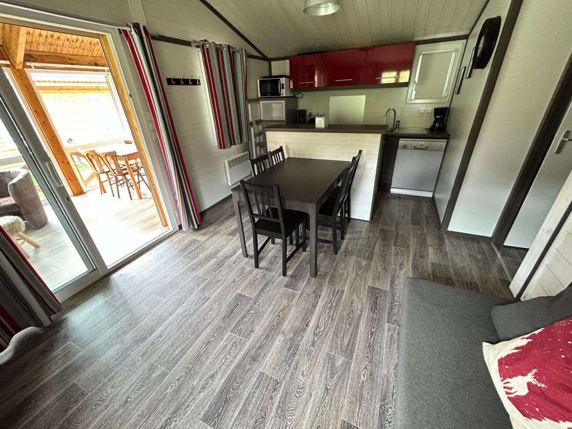 Campsite Le Miroir Les Hopitaux-Neufs